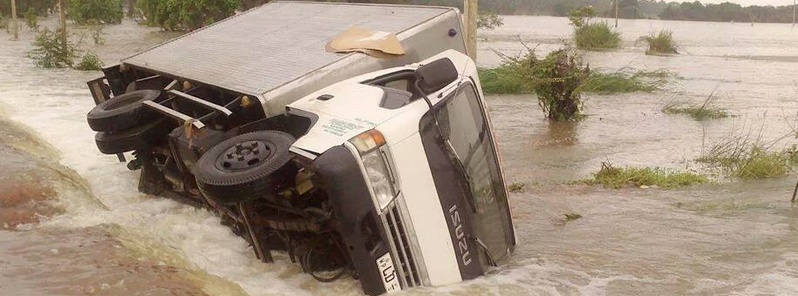 Heavy rain, severe flooding and landslides displace 800 000 in Sri Lanka