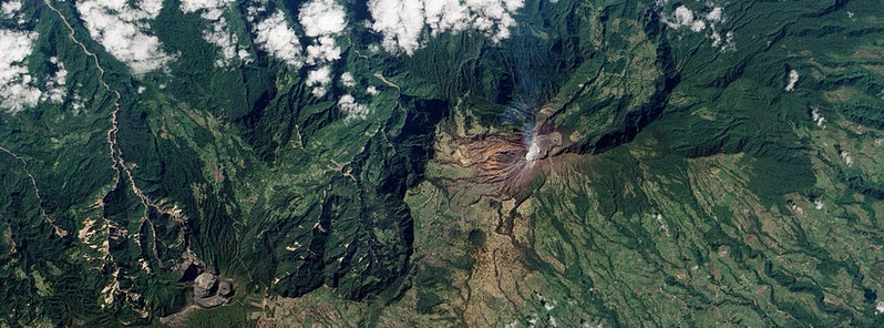 new-eruption-of-turrialba-volcano-costa-rica