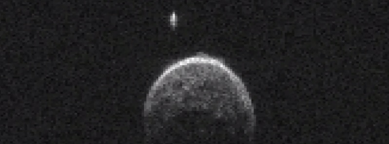 radar-images-of-binary-asteroid-2004-bl86-as-it-flew-past-earth-on-january-26