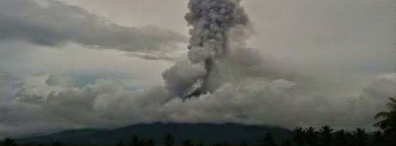 New eruption of Mount Soputan, Indonesia