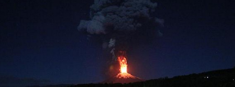 strong-eruption-of-villarrica-volcano-chile