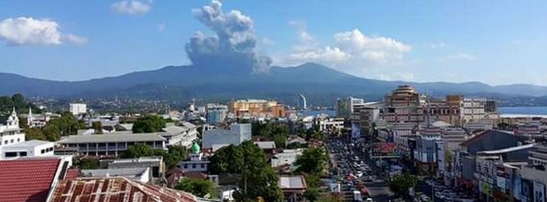 Indonesian Mount Lokon erupts, North Sulawesi