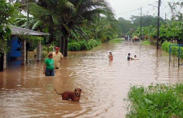 Costa Rica floods continue: 1 585 houses heavily damaged or destroyed