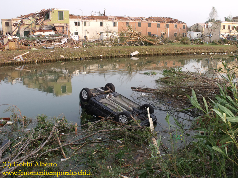 Devastating tornado sweeps northern Italy: 1 dead, 30 injured, hundreds displaced