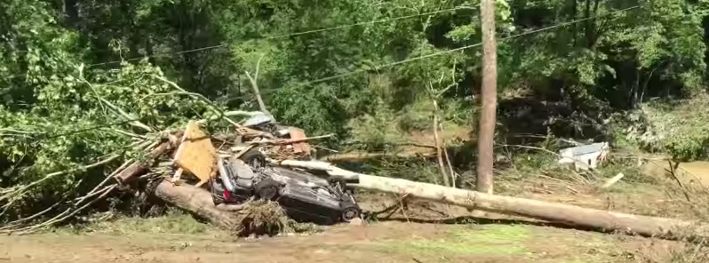 State of emergency declared for eastern Kentucky: Severe flooding leaves 2 people dead
