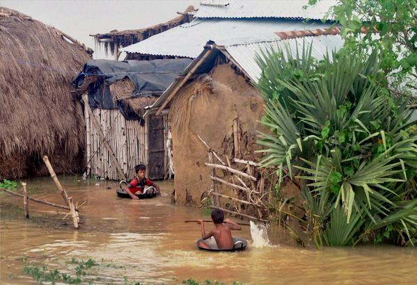 floods-ongoing-in-bengal-odisha-manipur-gujarat-and-rajasthan-81-people-dead-8-million-affected