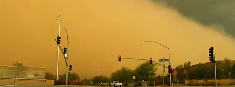 Large dust storm clouds Phoenix, Arizona