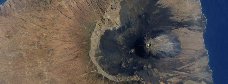 Megatsunamis: sudden giant collapses present a realistic hazard around volcanic islands today