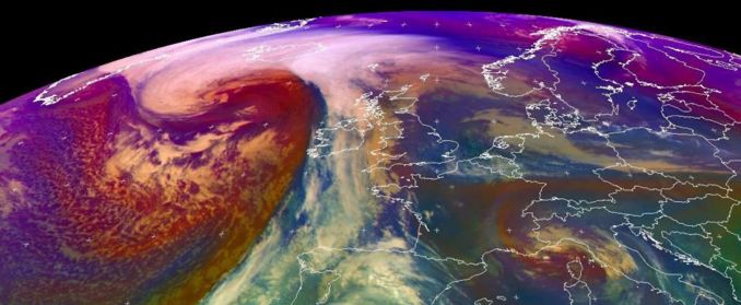 Violent storm set to bring hurricane force winds to Iceland and western Ireland