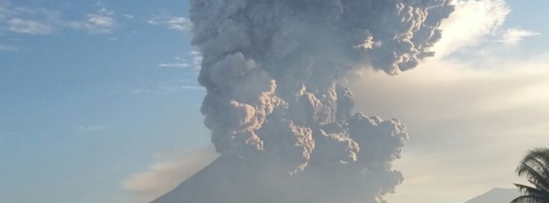 major-eruption-of-soputan-volcano-indonesia