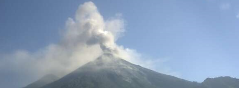 Third paroxysm of the year in progress at Fuego volcano, Guatemala