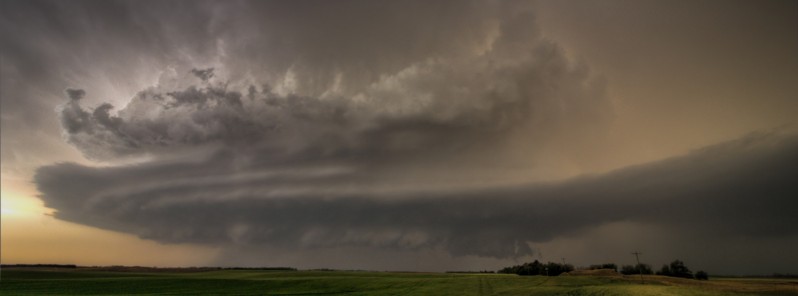 using-supercomputers-to-predict-severe-tornadoes-and-large-hail-storms