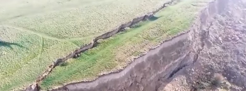 Drone footage shows very large earth crack on Britain’s Jurassic Coast