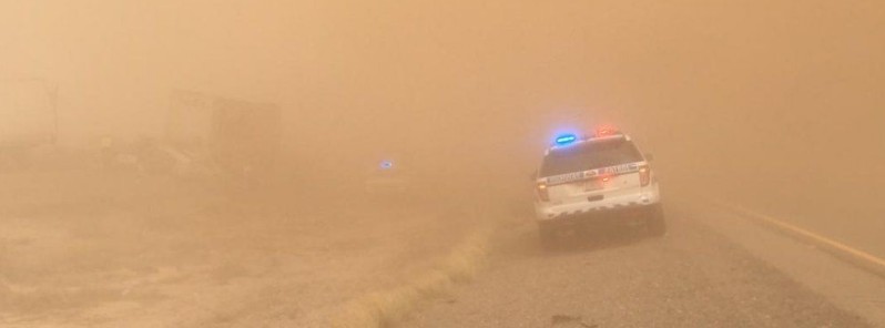 daylong-dust-storm-closes-freeway-on-arizona-new-mexico-border-4th-time-since-late-april