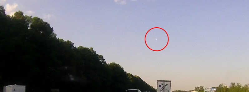 Daylight meteor seen over North Carolina, US