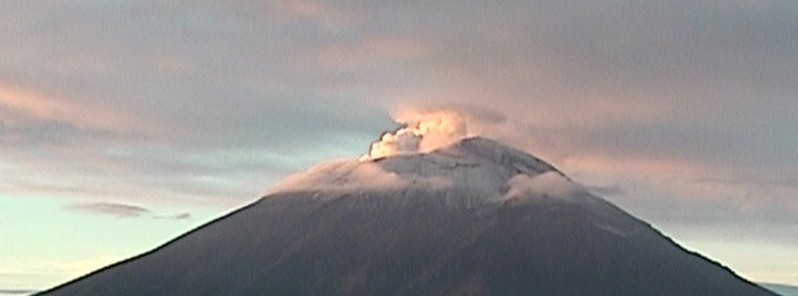Popocatépetl spews volcanic ash to 7.3 km (24 000 feet) a.s.l., Mexico