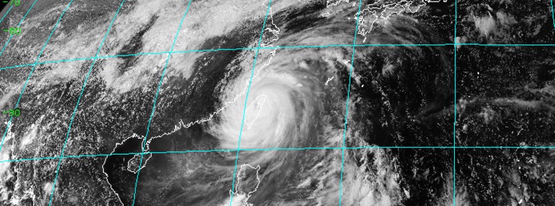 Typhoon “Megi” hits Taiwan cutting power to 3.8 million homes, heads toward Fujian, China
