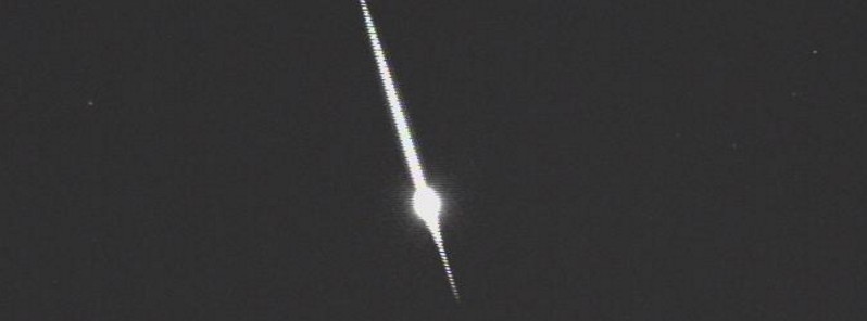 Bright Sigma Hydrid fireball burns over central Wales, UK