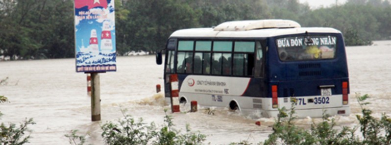 Severe flooding hits central Vietnam, 10 000 homes flooded
