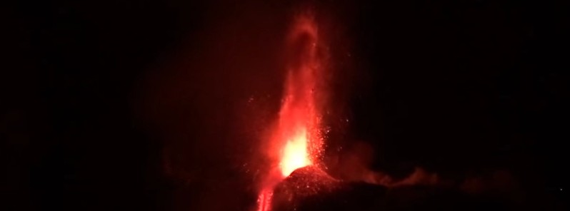 Strong increase in activity at Mount Etna, lava overflowing