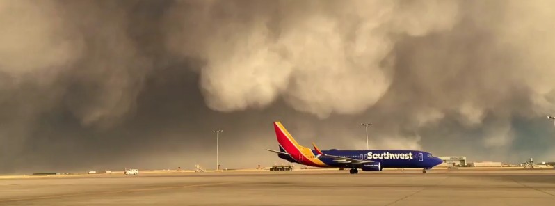 clouds-and-dust-engulf-denver-international-airport