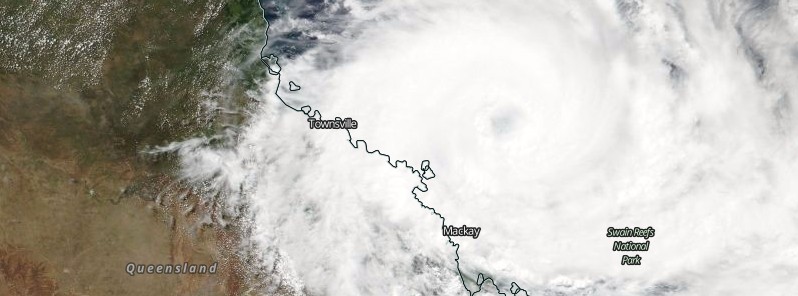 Destructive Tropical Cyclone “Debbie” about to hit Queensland, Australia