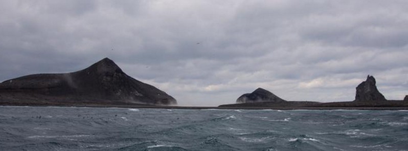 bogoslof-volcano-remains-in-an-unpredictable-condition-alaska
