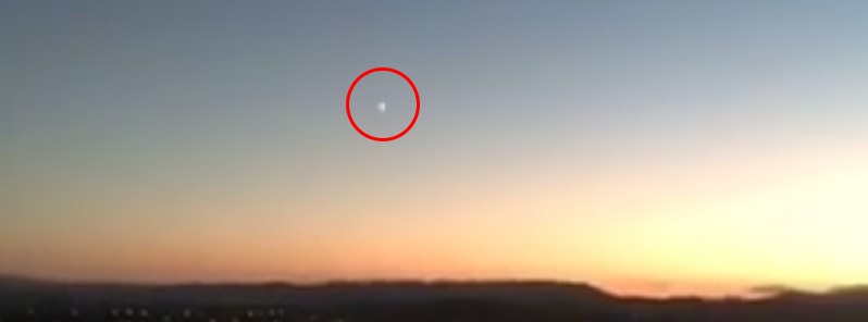 Bright sunset meteor over Queensland, house-shaking sound reported