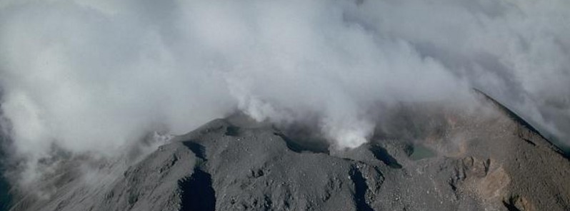 Small phreatic eruption at Bulusan volcano, Philippines