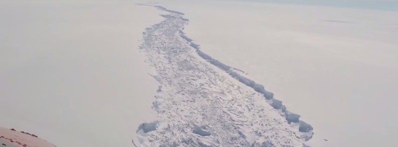 Huge Antarctic iceberg finally breaks free