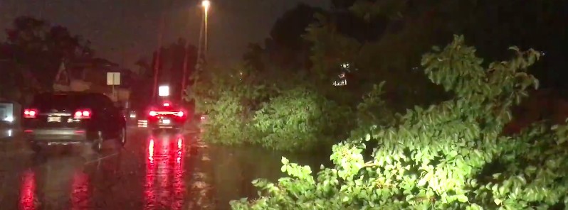 Major thunderstorm hits Kansas City leaving 112 000 homes without power