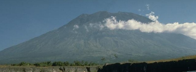 Alert level raised for Agung volcano, site of one of the largest eruptions of 20th century