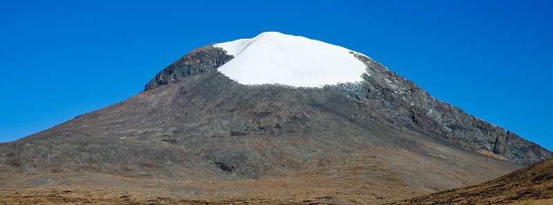10 killed, 7 missing in an avalanche on Otgontenger, Mongolia’s highest peak
