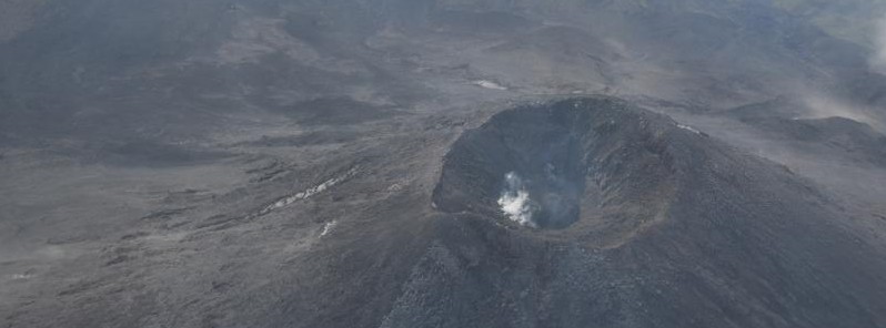 Explosion at Cleveland volcano, ash to 6 km (20 000 feet) a.s.l.