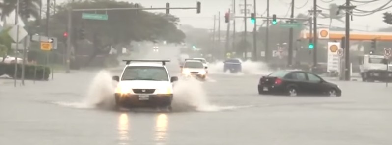 Floods and landslides as record rain hits Hawaii