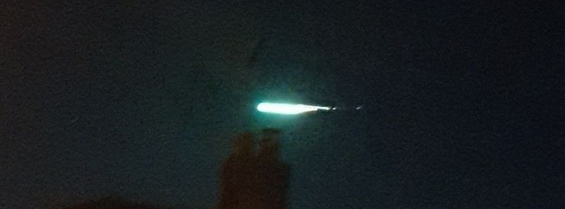 Very bright slow-moving fireball over the United Kingdom, over 800 reports