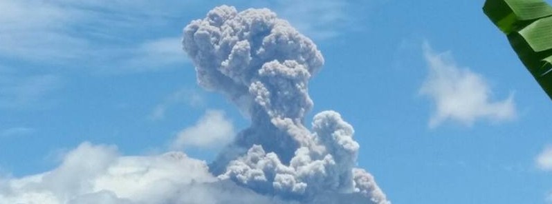 mount-agung-erupts-alert-level-remains-at-3