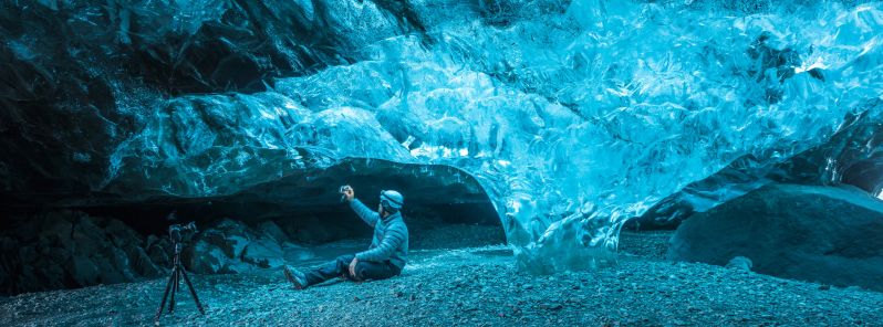 Unusual smell detected in ice cave near Öræfajökull volcano, Iceland