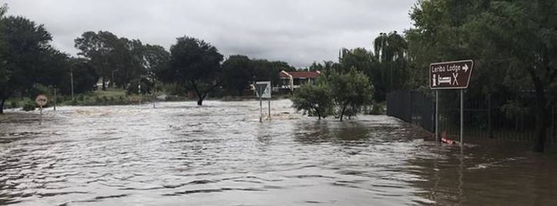 Floods, havoc as month’s worth of rain falls in one day, Gauteng Province, South Africa