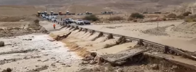 Flash flood kills 10 teenagers in desert as unseasonable storm hits Israel