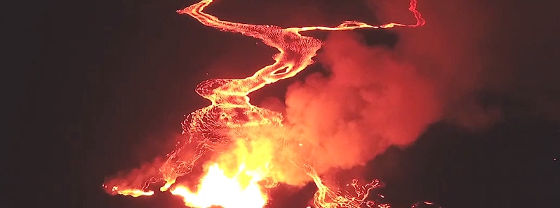 kilauea-volcano-helicopter-evacuation-readied-as-eruption-of-lava-continues-from-multiple-points-hawaii