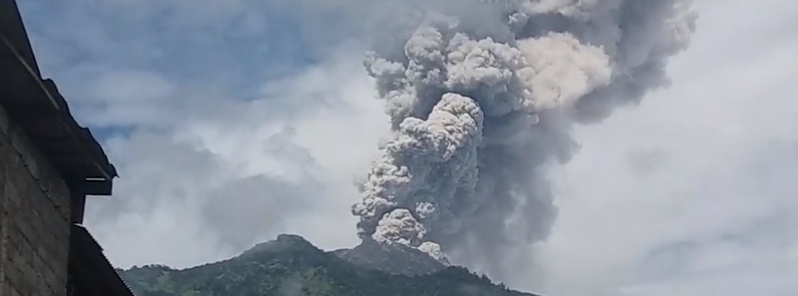 new-phreatic-eruption-at-merapi-volcano-indonesia