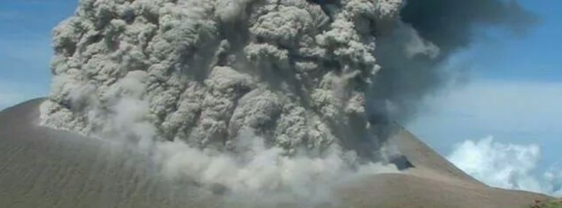 Moderately strong eruption at Telica volcano, Nicaragua