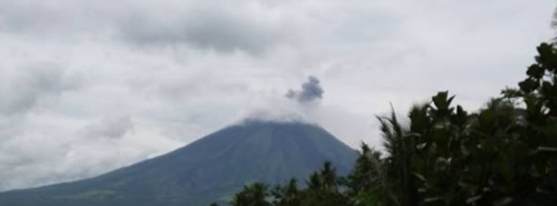 moderately-strong-phreatic-eruption-at-mayon-volcano-philippines