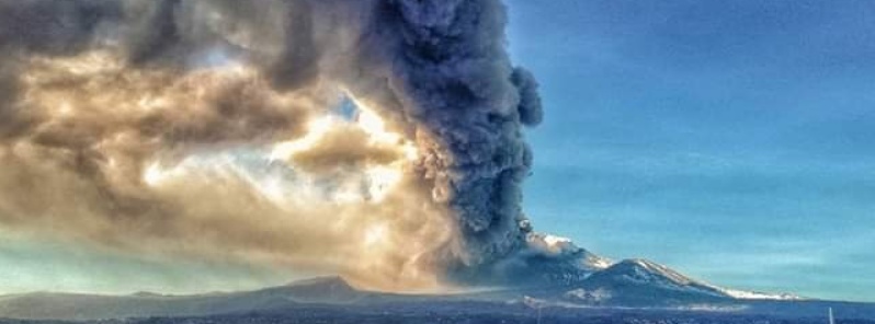 Etna’s first flank eruption in more than 10 years, Aviation Color Code raised to Red, Italy