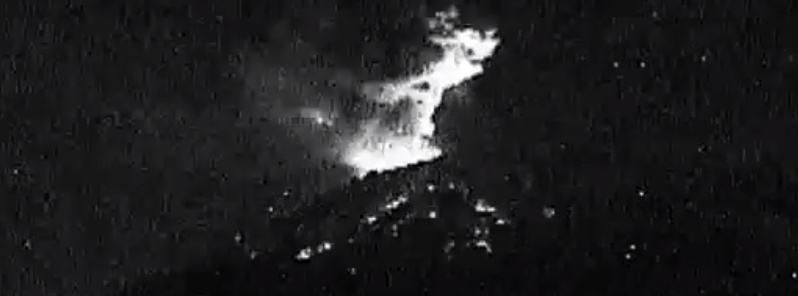 Strong explosions at Popocatepetl volcano, Mexico