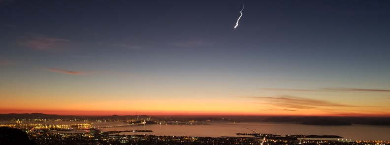 Bright fireball over San Francisco Bay, California