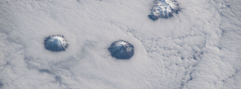 new-lava-dome-observed-in-the-summit-crater-of-cleveland-volcano-alerts-raised