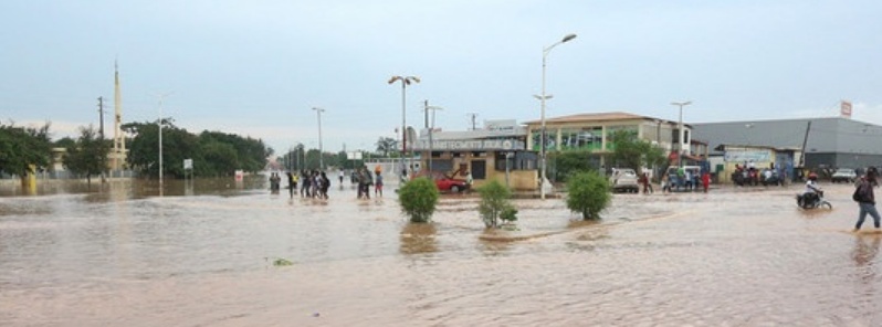 Heavy rain and deadly floods hit Angola