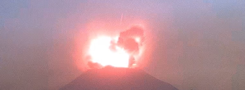 spectacular-eruption-popocatepetl-volcano-march-27-2019